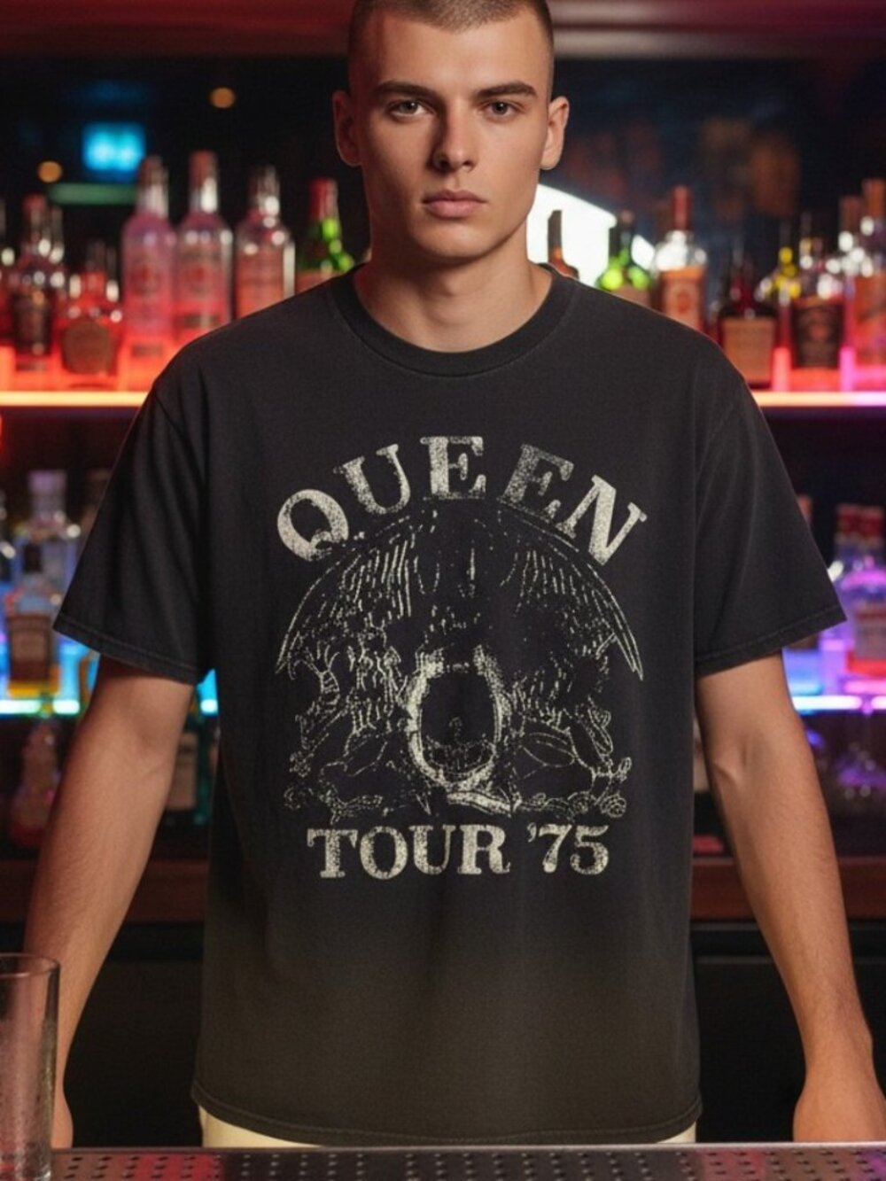 🎸 Rock Royalty Meets Vintage Vibes: The Queen Tour '75 👑